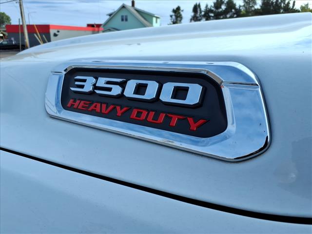 2024 RAM 3500 SLT