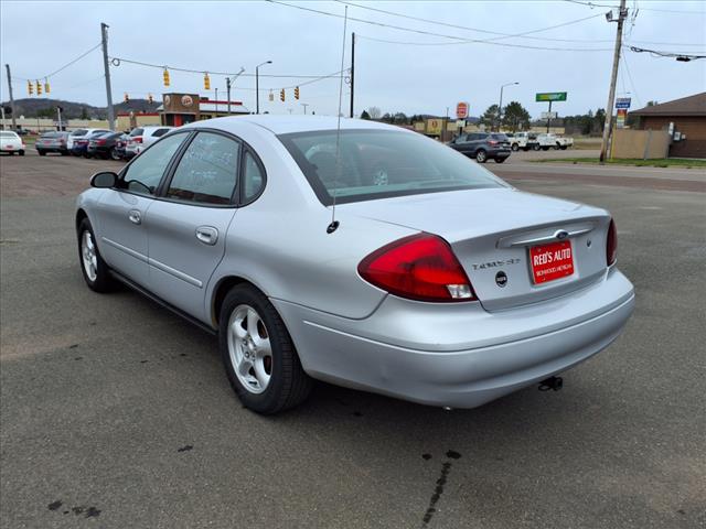 2002 Ford Taurus SES