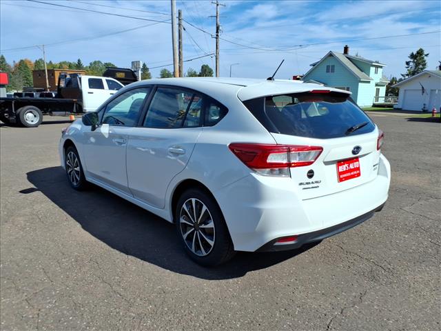 2017 Subaru Impreza 2.0i