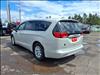 2017 Chrysler Pacifica Touring - thumbnail 3