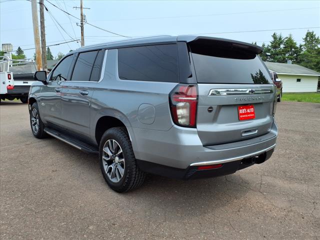 2023 Chevrolet Suburban LT