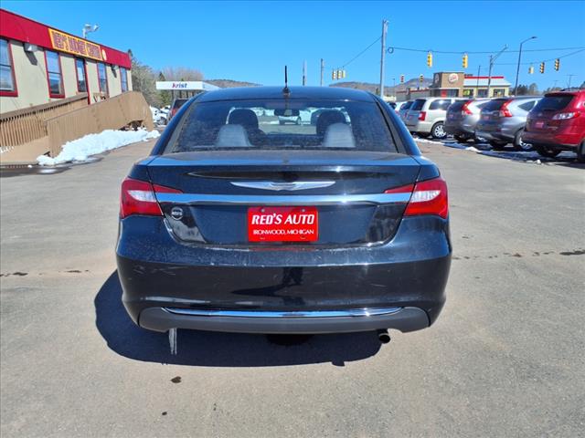 2012 Chrysler 200 Touring