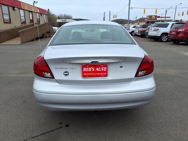 2002 Ford Taurus SES