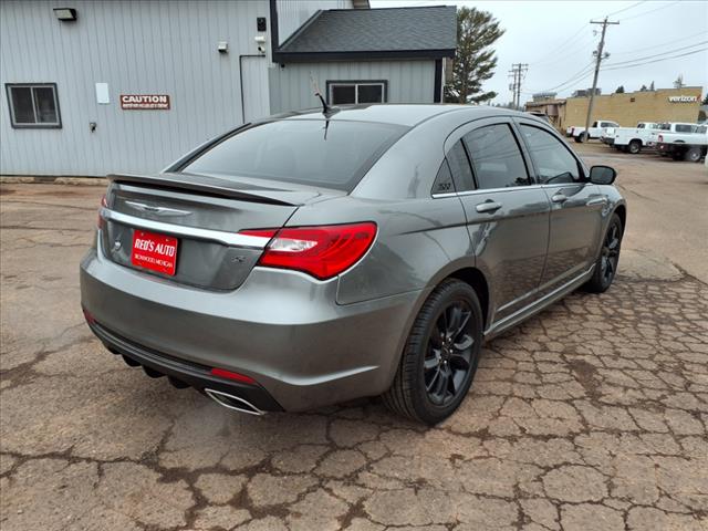 2013 Chrysler 200 Limited
