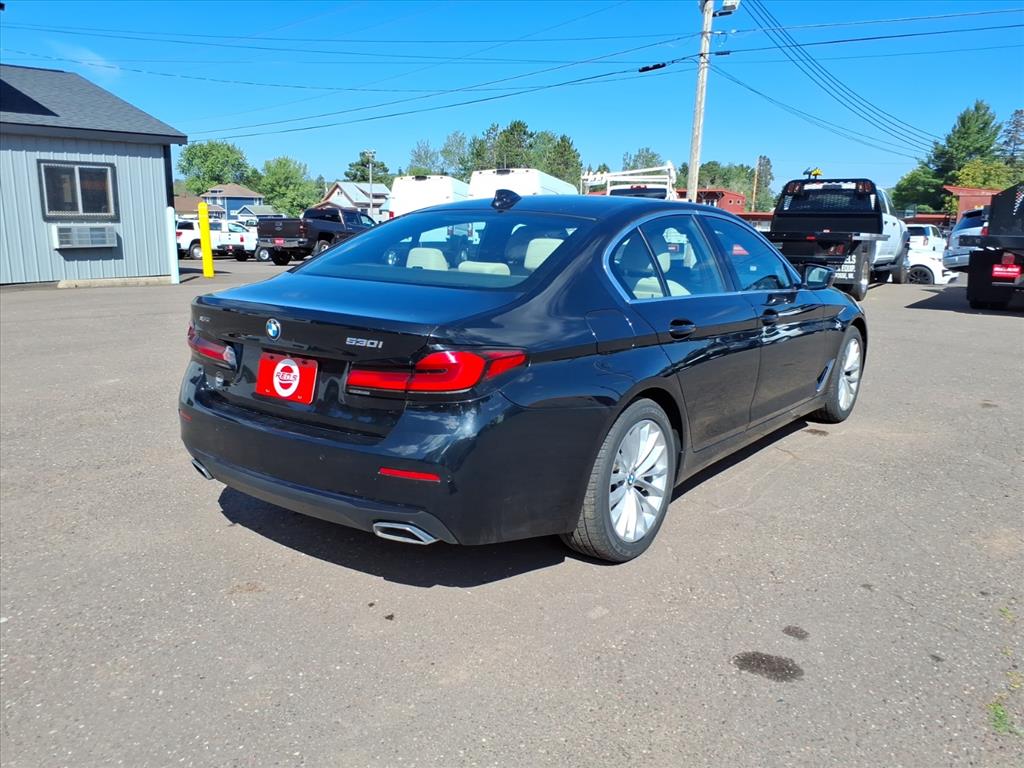 2021 BMW 5 Series 530i - Photo 6