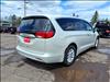 2017 Chrysler Pacifica Touring - thumbnail 6