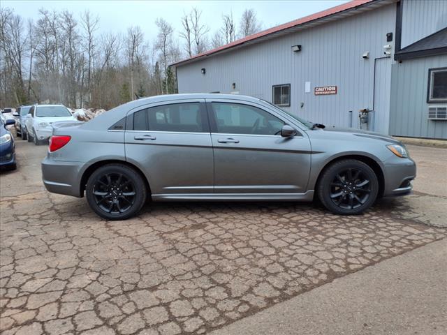 2013 Chrysler 200 Limited