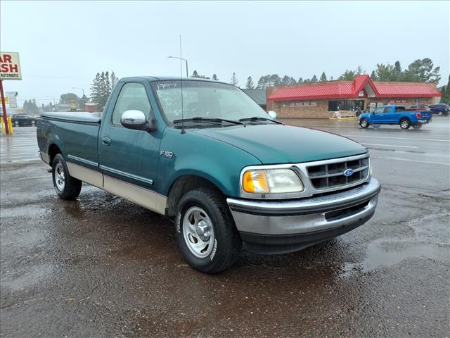1997 Ford F-150 XLT