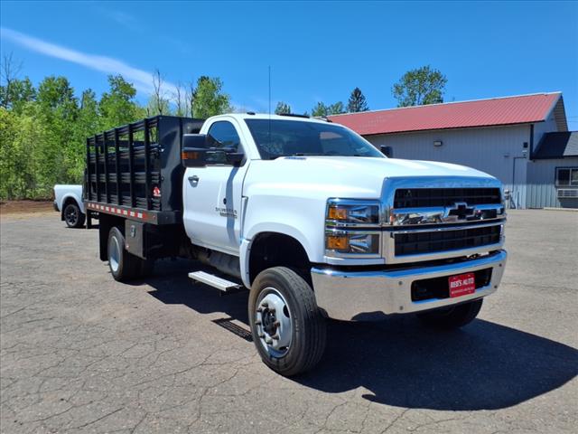 2022 Chevrolet Silverado 5500 Stake Body