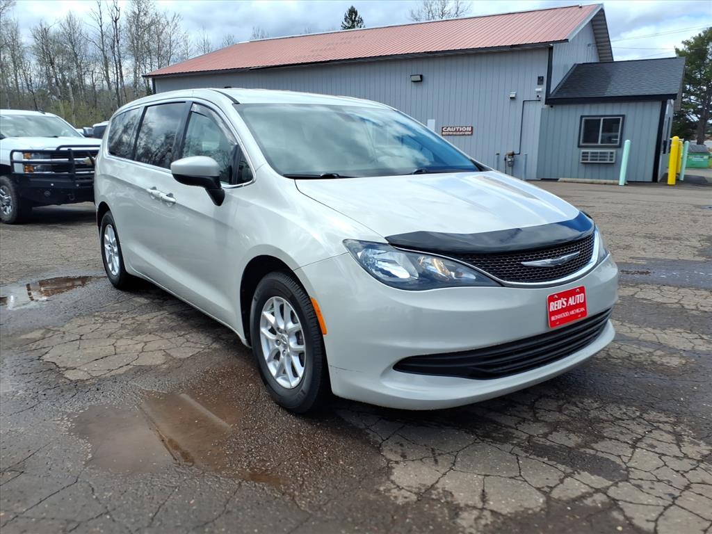 2017 Chrysler Pacifica Touring - Photo 8