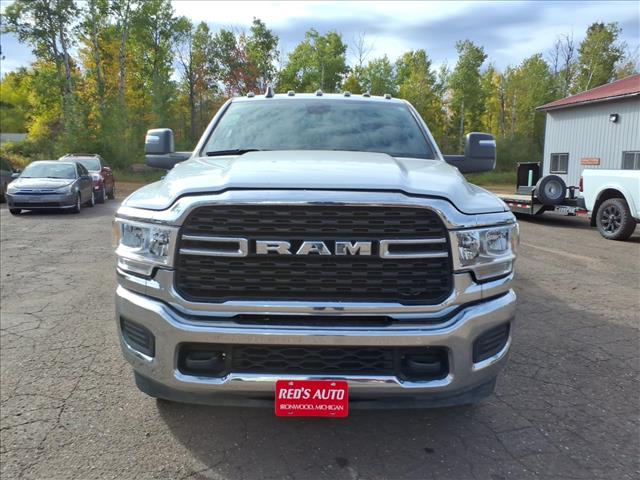 2024 RAM 3500 SLT