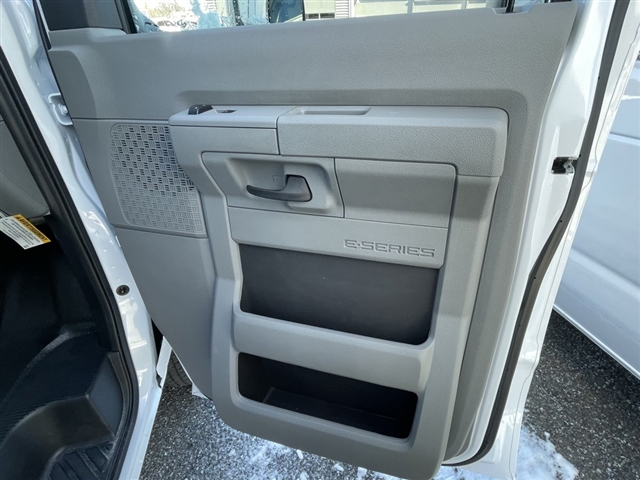 2024 Ford E-450SD Base
