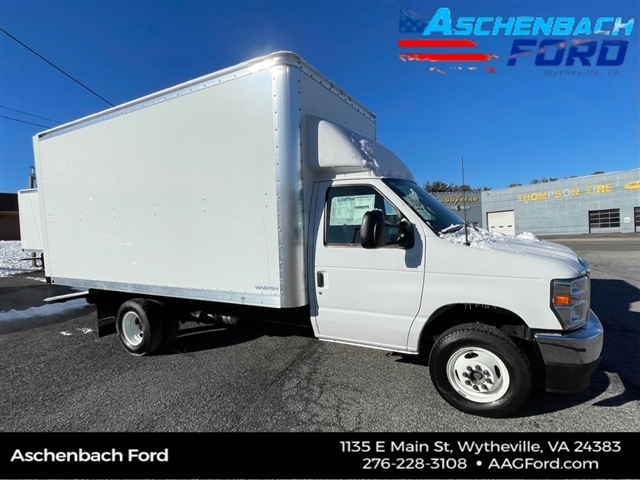 2024 Ford E-450SD Base