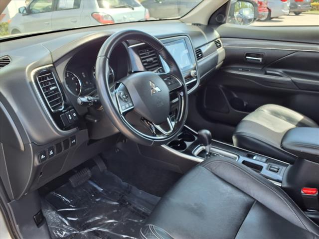 2020 Mitsubishi Outlander 