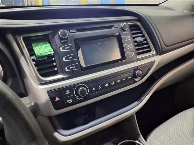 2017 Toyota Highlander LE
