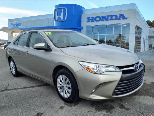 2017 Toyota Camry 