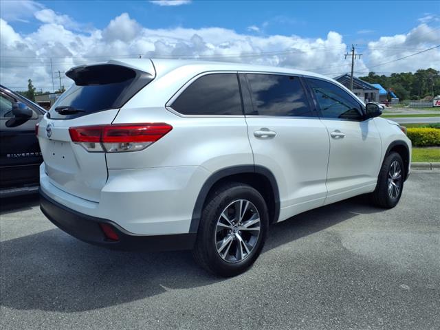 2017 Toyota Highlander LE