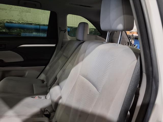 2017 Toyota Highlander LE