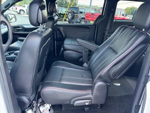 2016 Dodge Grand Caravan R/T