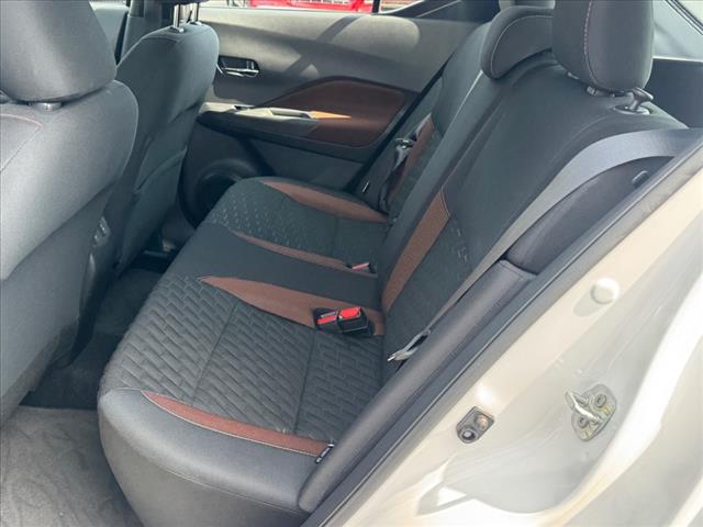 2021 Nissan Kicks SR