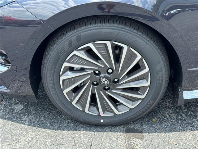 2025 Hyundai SONATA Hybrid SEL