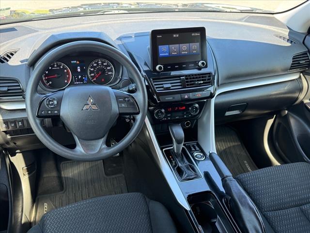 2022 Mitsubishi Eclipse Cross LE