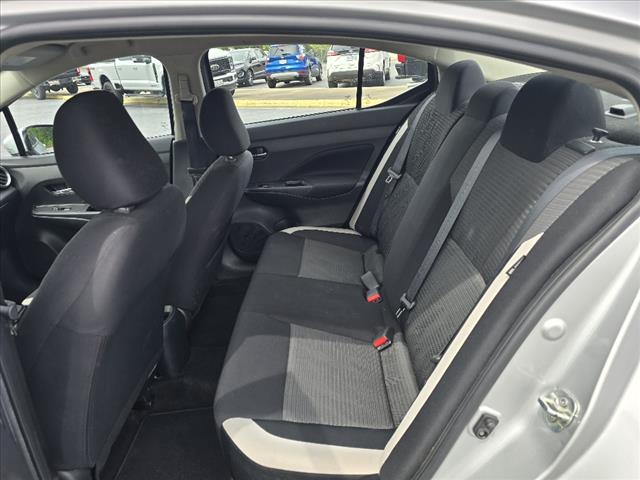 2022 Nissan Versa SV