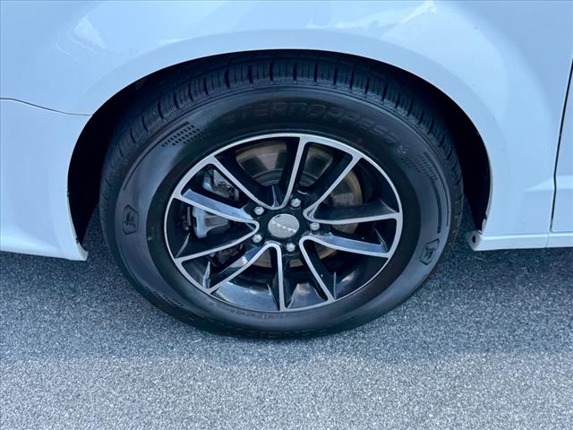 2016 Dodge Grand Caravan R/T