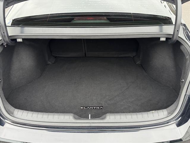 2021 Hyundai ELANTRA Limited