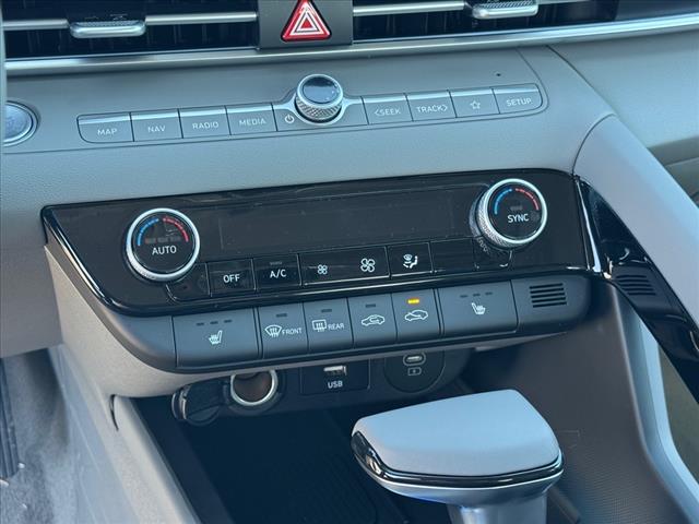 2025 Hyundai ELANTRA SEL Convenience