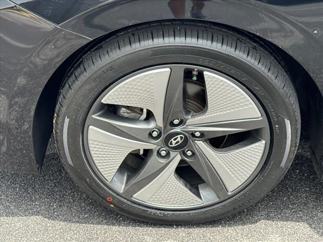 2022 Hyundai IONIQ Hybrid SEL