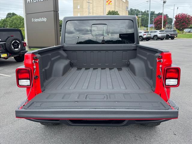 2024 Jeep Gladiator Sport S