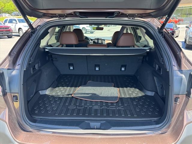 2022 Subaru Outback Touring XT