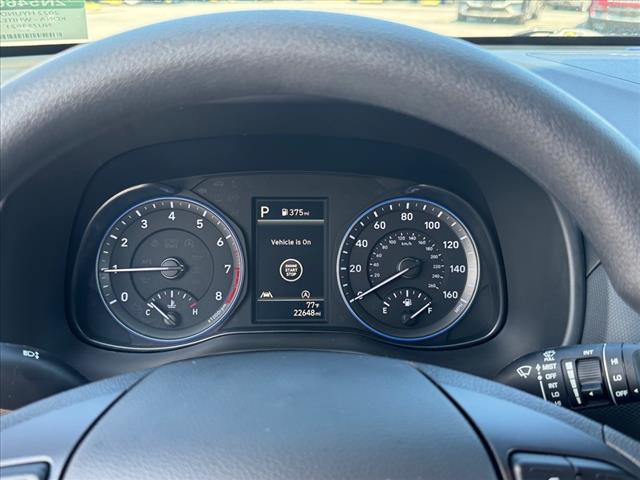 2022 Hyundai KONA SEL