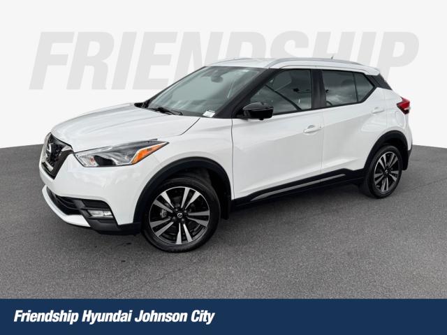 2020 Nissan Kicks SR