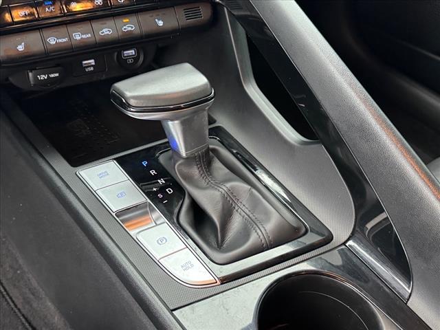 2021 Hyundai ELANTRA Limited