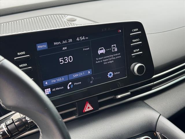 2022 Hyundai ELANTRA SEL