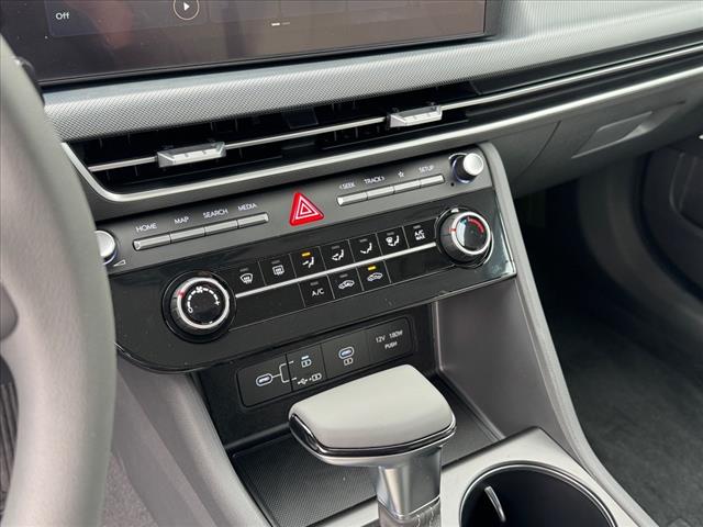 2025 Hyundai SONATA SE