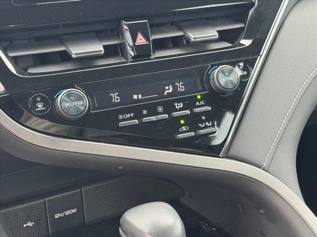 2022 Toyota Camry Hybrid SE Nightshade