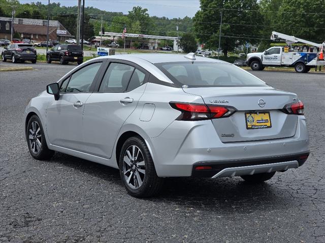 2022 Nissan Versa SV