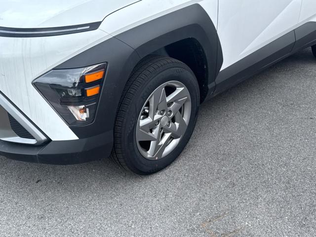 2025 Hyundai KONA SE