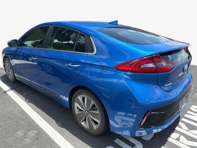 2017 Hyundai IONIQ Hybrid Limited