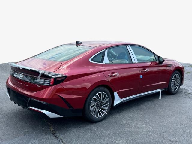 2025 Hyundai SONATA Hybrid SEL