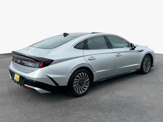 2025 Hyundai SONATA Hybrid Limited