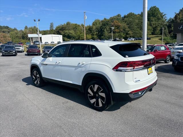 2024 Volkswagen Atlas Cross Sport SE 4Motion