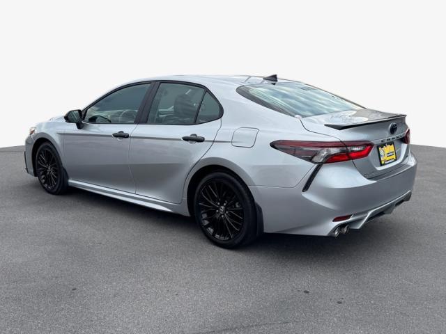 2022 Toyota Camry Hybrid SE Nightshade