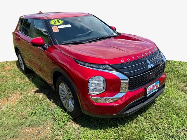 2023 Mitsubishi Outlander ES