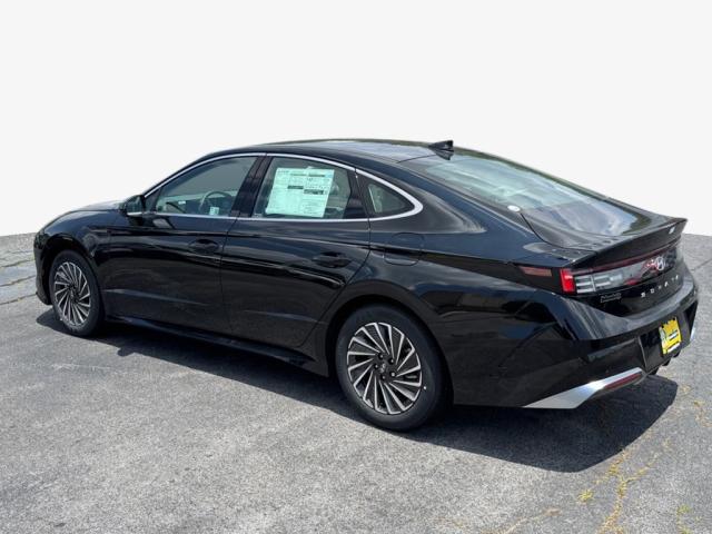 2025 Hyundai SONATA Hybrid SEL