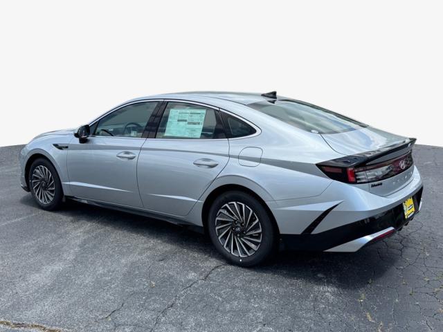 2025 Hyundai SONATA Hybrid SEL