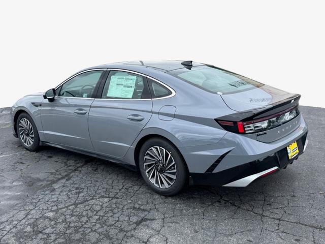 2025 Hyundai SONATA Hybrid Limited